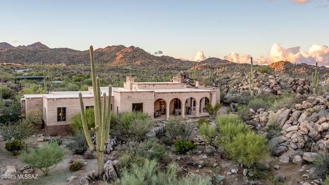 14731 N Strong Stone Drive, Tucson, AZ 85755