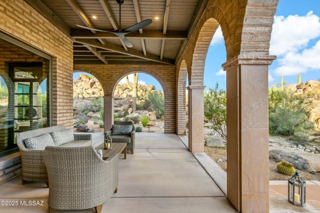 14731 N Strong Stone Drive, Tucson, AZ 85755