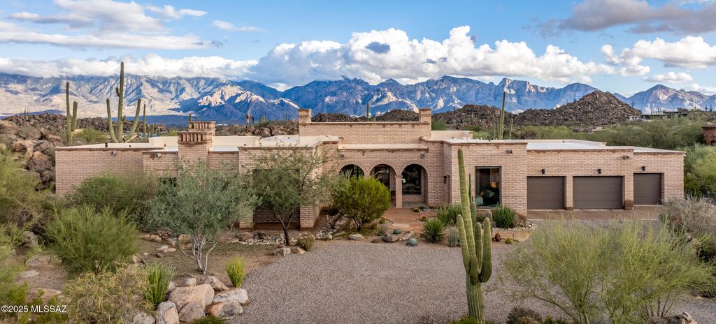 14731 N Strong Stone Drive, Tucson, AZ 85755