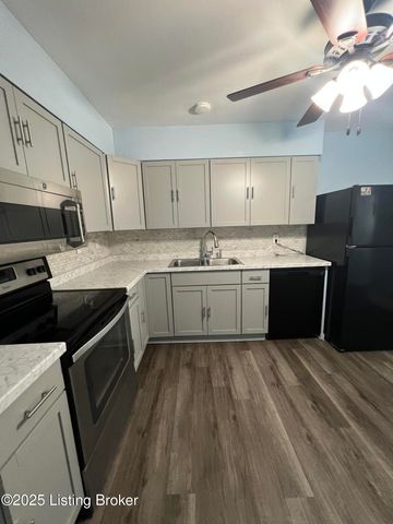 2231 Peaslee Rd, Louisville, KY 40216