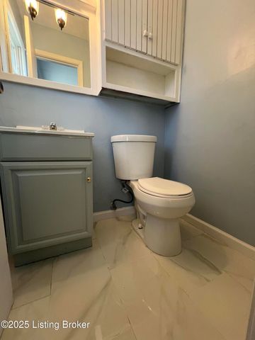 2231 Peaslee Rd, Louisville, KY 40216