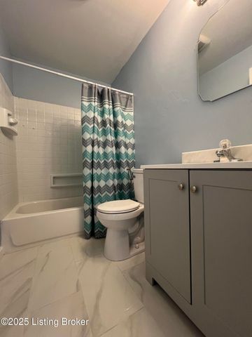 2231 Peaslee Rd, Louisville, KY 40216