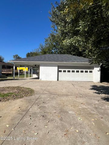 2231 Peaslee Rd, Louisville, KY 40216