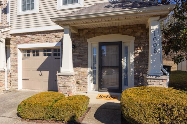 1008 Chatsworth Dr, Old Hickory, TN 37138