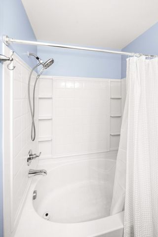 1008 Chatsworth Dr, Old Hickory, TN 37138