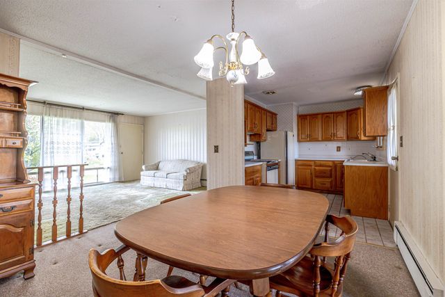 12 Birch Hill Road, Hooksett, NH 03106