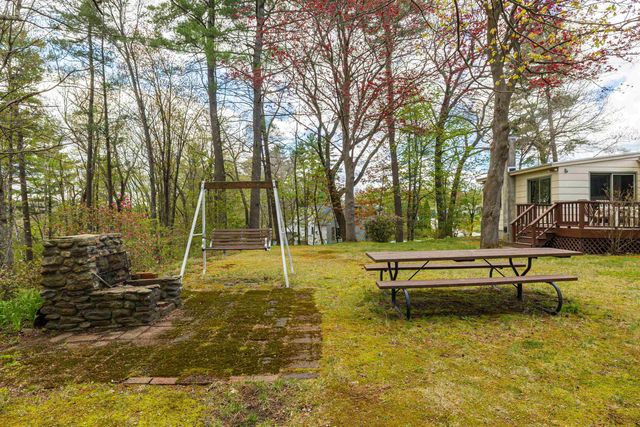 12 Birch Hill Road, Hooksett, NH 03106