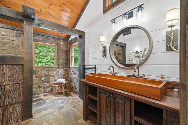 66 Star Creek Court, Morganton, GA 30560