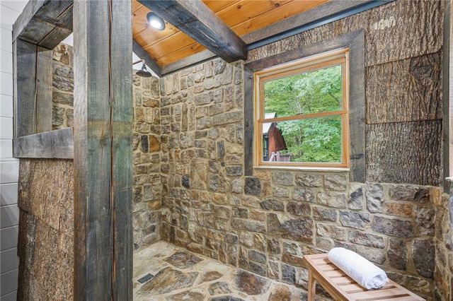 66 Star Creek Court, Morganton, GA 30560