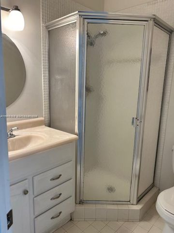5103 NW 35th Street 503, Lauderdale Lakes, FL 33319