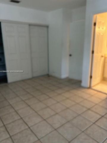 5103 NW 35th Street 503, Lauderdale Lakes, FL 33319
