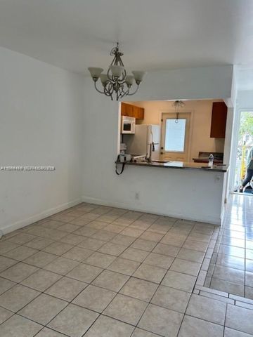 5103 NW 35th Street 503, Lauderdale Lakes, FL 33319
