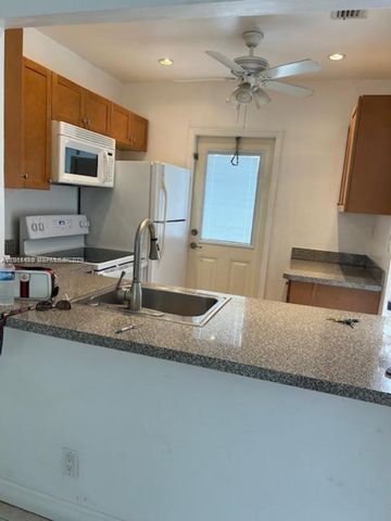5103 NW 35th Street 503, Lauderdale Lakes, FL 33319