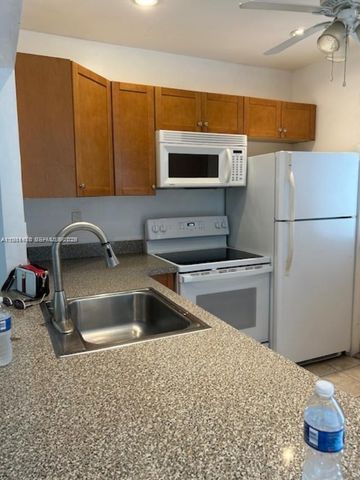 5103 NW 35th Street 503, Lauderdale Lakes, FL 33319
