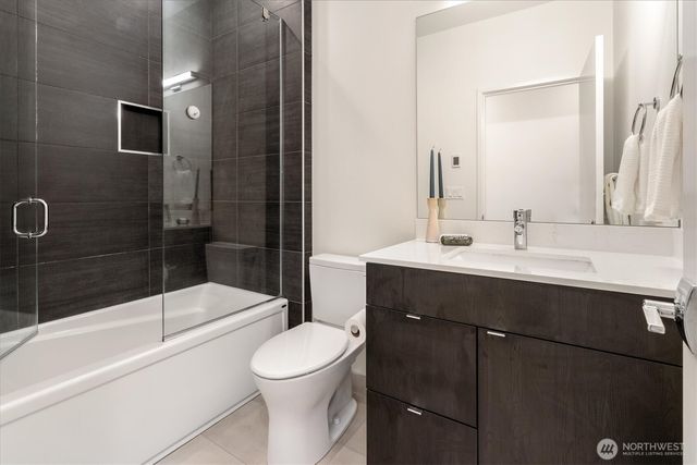 551 28th Avenue, Seattle, WA 98122