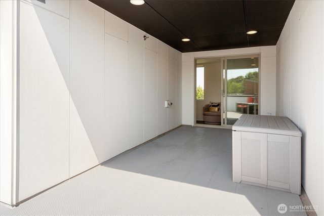 551 28th Avenue, Seattle, WA 98122