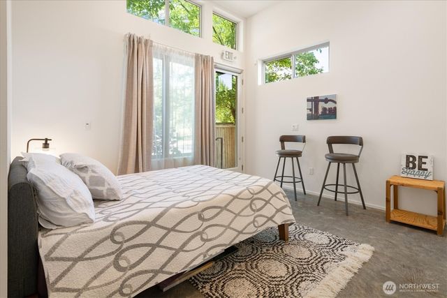 551 28th Avenue, Seattle, WA 98122