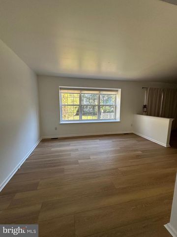 101 COVENTRY WAY, Mount Laurel, NJ 08054