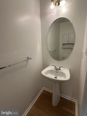 101 COVENTRY WAY, Mount Laurel, NJ 08054