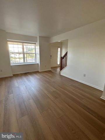 101 COVENTRY WAY, Mount Laurel, NJ 08054