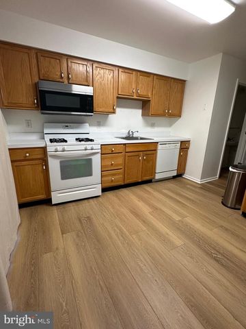 101 COVENTRY WAY, Mount Laurel, NJ 08054