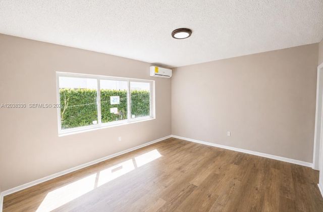 7271 Gary Ave 4, Miami Beach, FL 33141