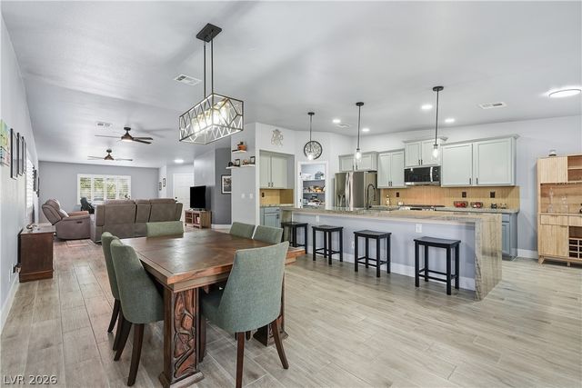 8018 Rushmore Avenue, Las Vegas, NV 89131