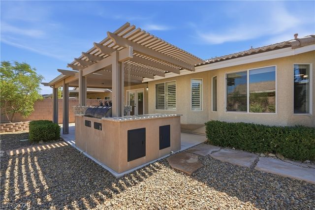 8018 Rushmore Avenue, Las Vegas, NV 89131