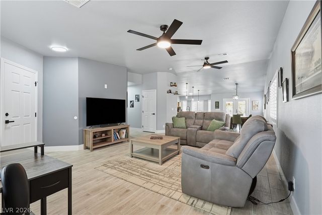 8018 Rushmore Avenue, Las Vegas, NV 89131