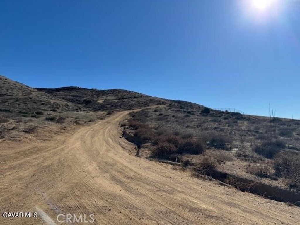 35150 Via Famero Drive, Acton, CA 93510 — photo 2