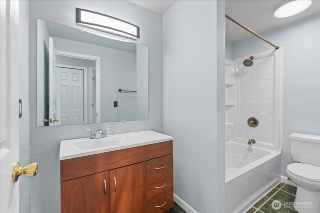 16625 126th Avenue SE, Renton, WA 98058