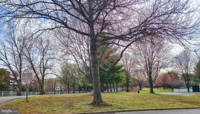 117 LAZY HOLLOW DR, Gaithersburg, MD 20878