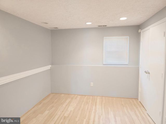 117 LAZY HOLLOW DR, Gaithersburg, MD 20878