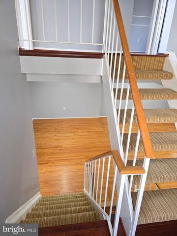 117 LAZY HOLLOW DR, Gaithersburg, MD 20878