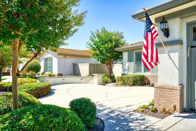 2379 Belle Glade Ln, Manteca, CA 95336