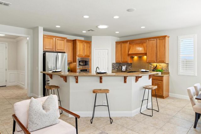 2379 Belle Glade Ln, Manteca, CA 95336