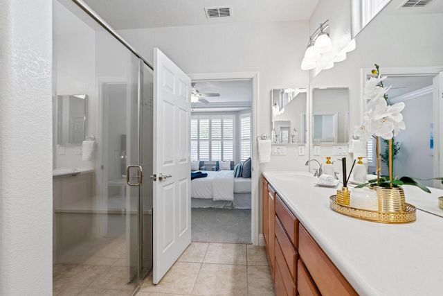 2379 Belle Glade Ln, Manteca, CA 95336