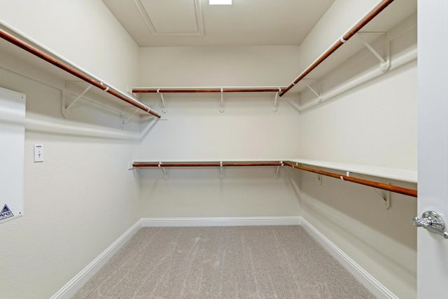 2379 Belle Glade Ln, Manteca, CA 95336