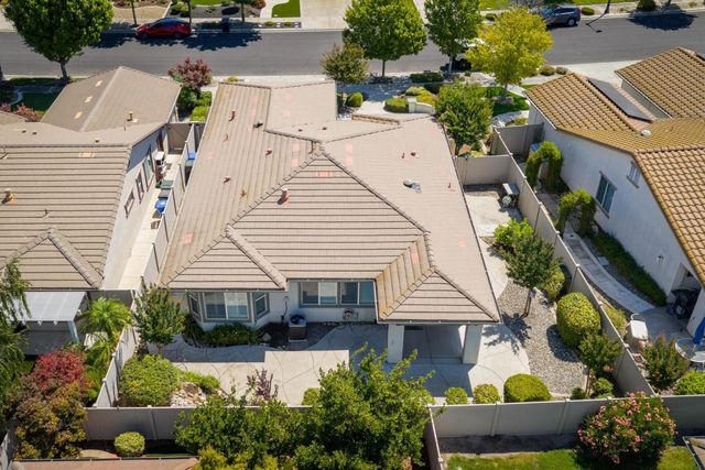 2379 Belle Glade Ln, Manteca, CA 95336