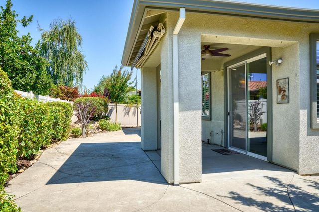 2379 Belle Glade Ln, Manteca, CA 95336