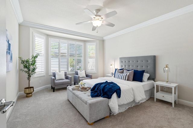 2379 Belle Glade Ln, Manteca, CA 95336