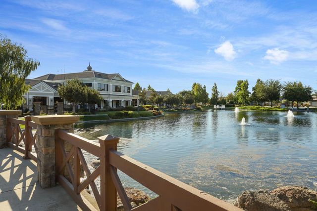 2379 Belle Glade Ln, Manteca, CA 95336