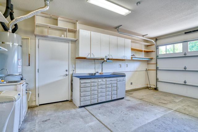 2379 Belle Glade Ln, Manteca, CA 95336
