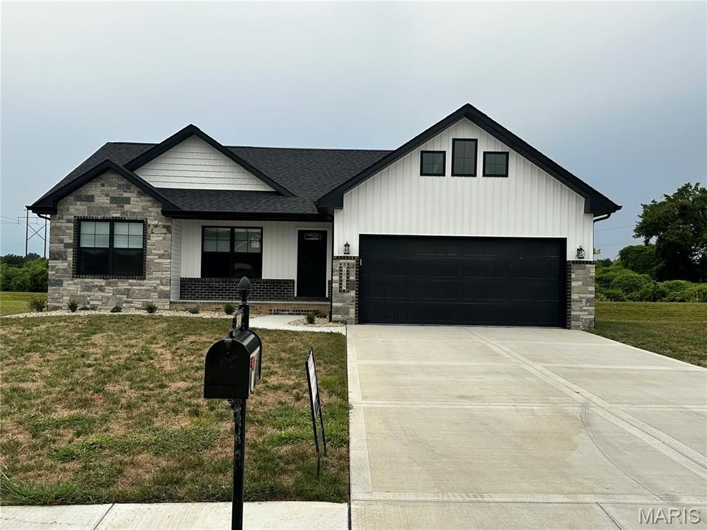 2809 Beth Ann Court, Granite City, IL 62040