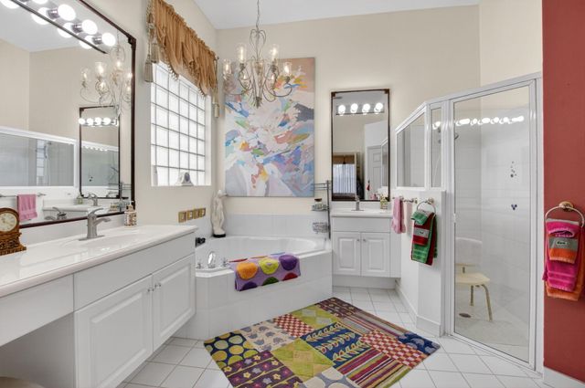 7032 Demedici Circle, Delray Beach, FL 33446