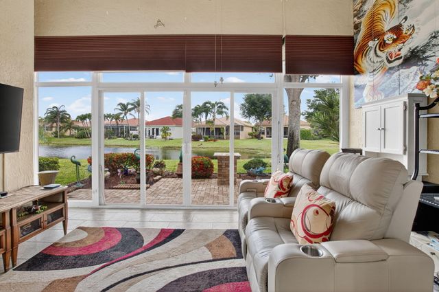 7032 Demedici Circle, Delray Beach, FL 33446