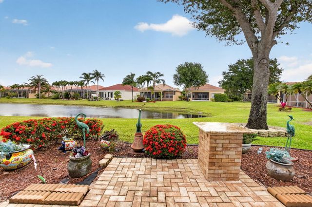 7032 Demedici Circle, Delray Beach, FL 33446