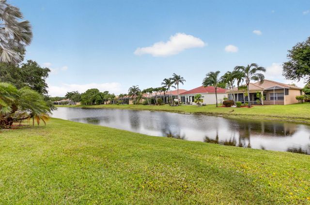 7032 Demedici Circle, Delray Beach, FL 33446