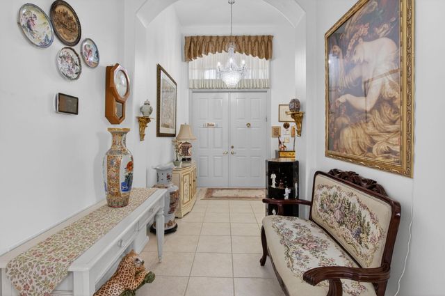 7032 Demedici Circle, Delray Beach, FL 33446