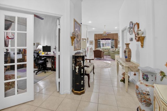 7032 Demedici Circle, Delray Beach, FL 33446